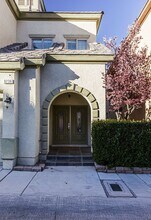 9236 Worsley Park Pl in Las Vegas, NV - Building Photo - Building Photo