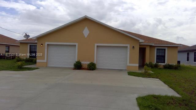 409 Nicholas Pkwy W in Cape Coral, FL - Building Photo