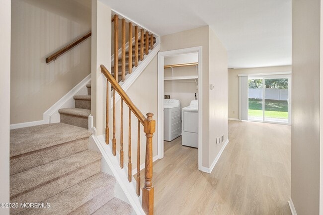 11 Stuart Dr in Freehold, NJ - Building Photo - Building Photo