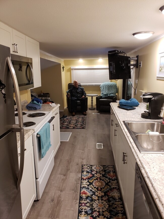 8652 Firwood Dr in Estero, FL - Building Photo - Building Photo