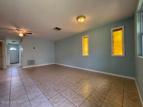 1561 Sunset Ln in Daytona Beach, FL - Building Photo - Building Photo