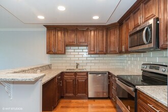 16 E Old Willow Rd, Unit 514 N in Prospect Heights, IL - Building Photo - Building Photo