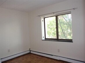 284 Harvard St, Unit 51 in Cambridge, MA - Building Photo - Building Photo