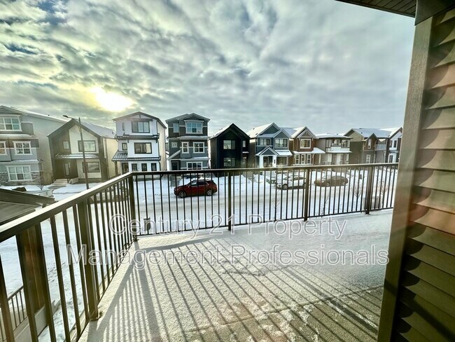 2919 Coughlan Green SW in Edmonton, AB - Building Photo - Building Photo