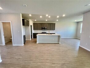 12912 Cerro Castellan Trace in Manor, TX - Foto de edificio - Building Photo