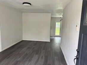 4215 Botany Ln in Houston, TX - Building Photo - Building Photo