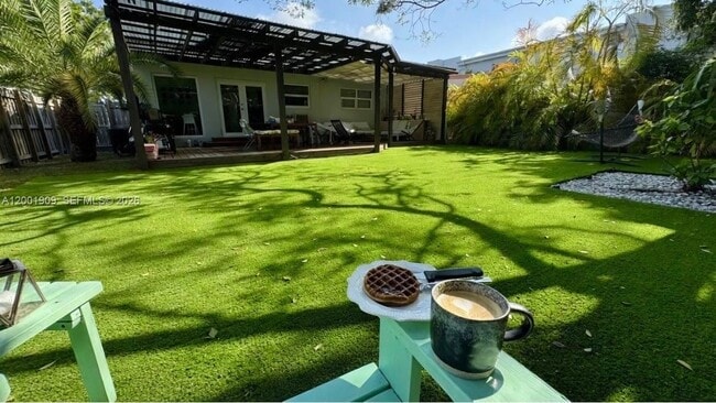 2940 SW 25th Ter in Miami, FL - Building Photo - Building Photo