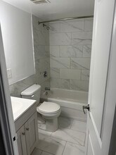 1210 York Mills Rd in Toronto, ON - Building Photo - Building Photo