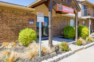 The Ridge Apartments in Greenville, TX - Building Photo - Building Photo