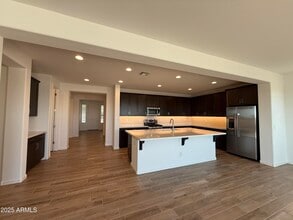 10155 W Columbus Ave in Avondale, AZ - Building Photo - Building Photo