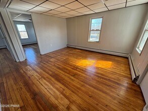 2565 Easton Turnpike in Waymart, PA - Building Photo - Building Photo