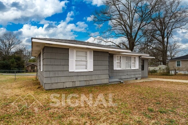 1052 Apple St in Birmingham, AL - Building Photo - Building Photo