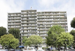 340 S Mesa St in Los Angeles, CA - Building Photo - Building Photo