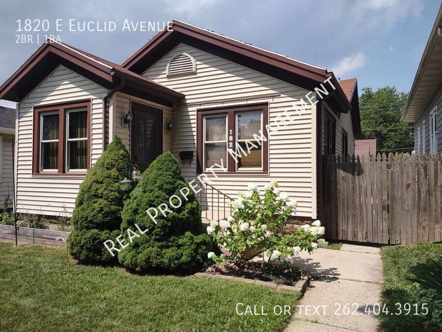 1820 E Euclid Ave in Milwaukee, WI - Building Photo