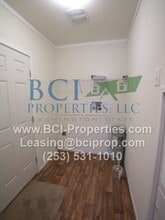 2207 109th St Ct E in Tacoma, WA - Building Photo - Building Photo