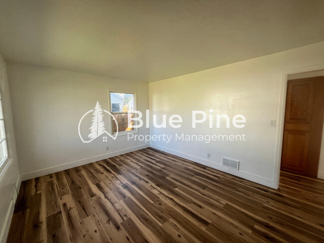 1026 Vine Ave in Idaho Falls, ID - Building Photo - Building Photo