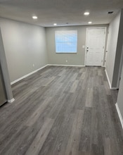 1713 E Idell St in Tampa, FL - Foto de edificio - Building Photo