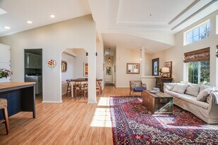 1169 Aztec in Topanga, CA - Building Photo