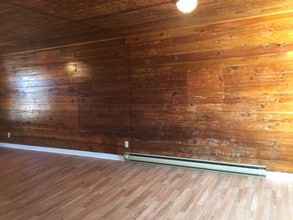 102 E Main St in Hedgesville, WV - Building Photo - Building Photo