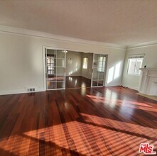 1030 S St Andrews Pl in Los Angeles, CA - Building Photo - Building Photo
