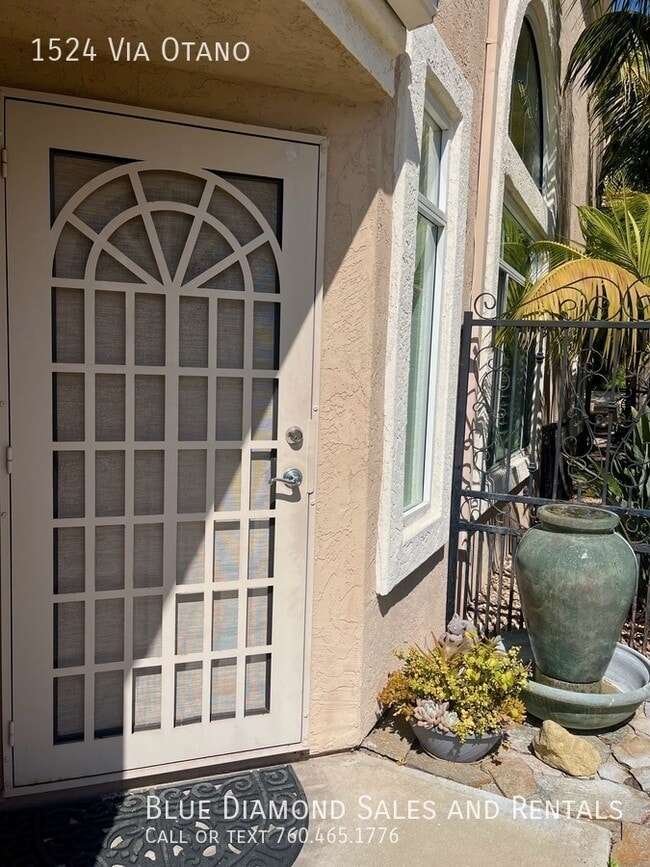 1524 Via Otano in Oceanside, CA - Building Photo - Building Photo