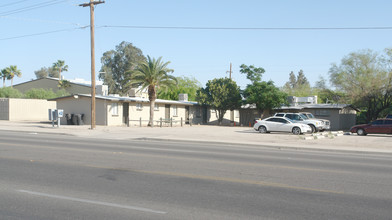 2639 W Ruthrauff Rd in Tucson, AZ - Building Photo - Building Photo