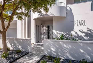 609 Golden Gate Pt in Sarasota, FL - Building Photo - Building Photo