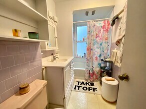 27 Fainwood Cir, Unit U1 in Cambridge, MA - Building Photo - Building Photo