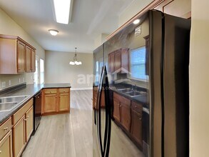 1702 Arrowhead Dr in Lebanon, TN - Foto de edificio - Building Photo