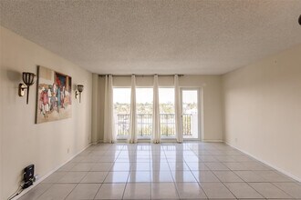 340 Sunset Dr in Fort Lauderdale, FL - Building Photo - Building Photo
