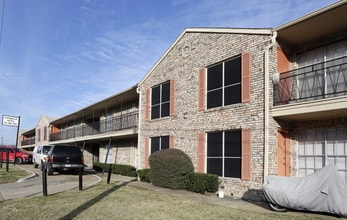 Swope and Mangold in Dallas, TX - Building Photo - Building Photo