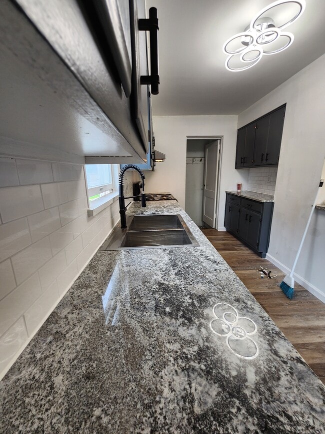 334 Moyhend St in Springdale, PA - Building Photo - Building Photo