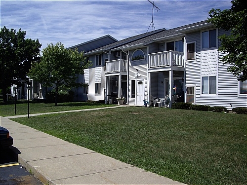 Augusta Green Apartments in Augusta, MI - Building Photo