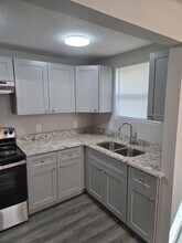 103 N Bowlan St in Jacksonville, FL - Building Photo - Building Photo