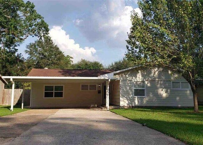 property at 780 Peyton Dr