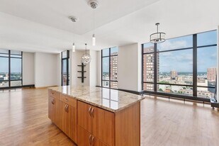 201 S 11th St in Minneapolis, MN - Building Photo