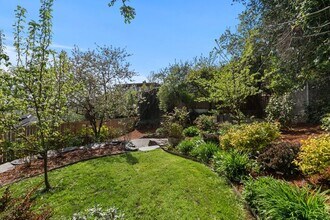 3015 E Yesler Wy in Seattle, WA - Building Photo - Building Photo