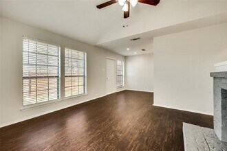 115 Peachtree Ct-Unit -A in Kennedale, TX - Building Photo - Building Photo