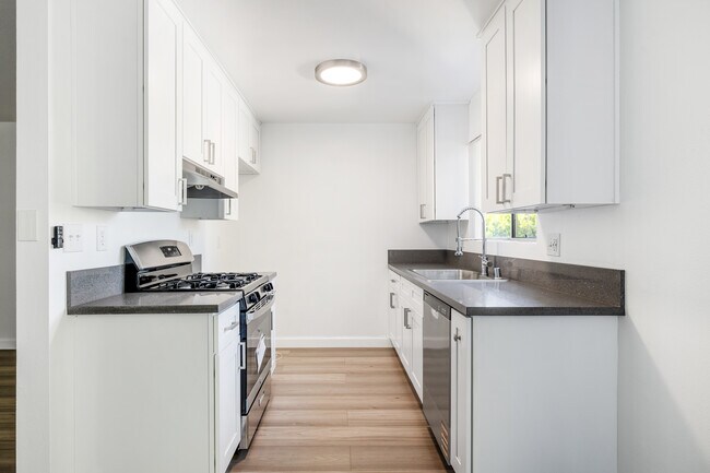 Las Palmas Apartments in Los Angeles, CA - Foto de edificio - Interior Photo