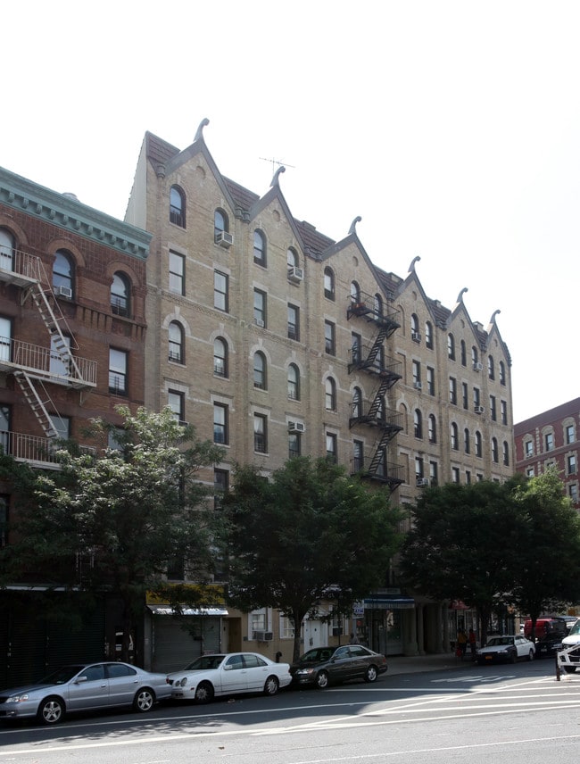 100 St Nicholas Ave in New York, NY - Building Photo - Building Photo