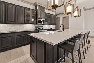 722 Imperial Blvd in Sugar Land, TX - Building Photo - Building Photo