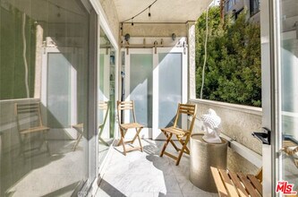 1228 N La Cienega Blvd, Unit 106 in West Hollywood, CA - Building Photo - Building Photo