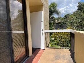 2961 SW 87th Ave in Davie, FL - Building Photo - Building Photo