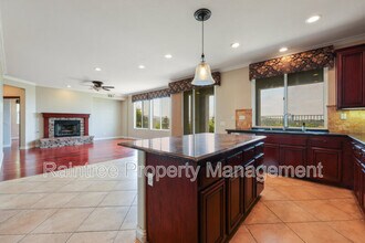2189 Coast Ave in San Marcos, CA - Foto de edificio - Building Photo