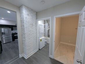 9517 West Ave in St. Louis, MO - Building Photo - Building Photo