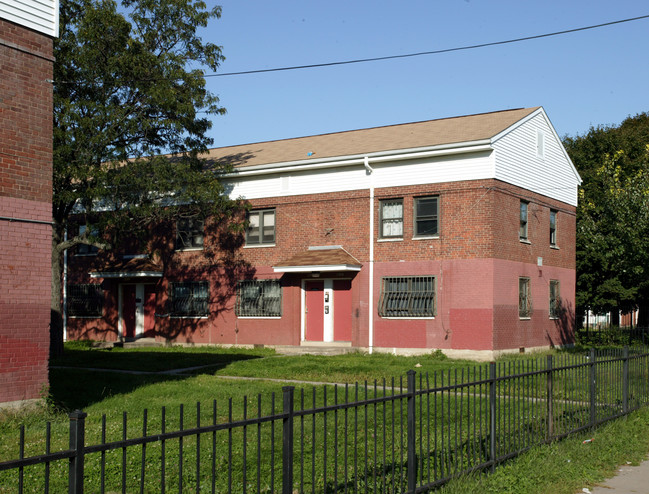 Stonington Acres in Hartford, CT - Building Photo - Building Photo