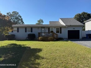 132 Tiller Ave in Stafford Township, NJ - Building Photo - Building Photo