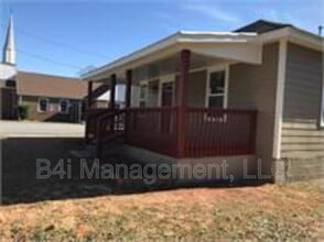 471 Hammond Dr in Griffin, GA - Building Photo - Building Photo