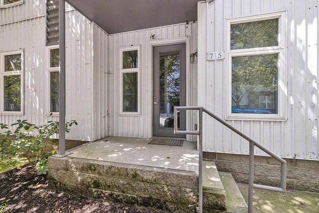 715 Cleo Miller Dr in Nashville, TN - Building Photo - Building Photo
