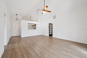 2647 N Horseshoe Bay Dr in Kissimmee, FL - Building Photo - Building Photo